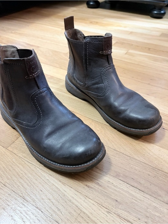 Merrell Other - Merrell Men’s Dark Brown Leather Chukka Boots